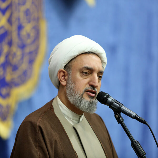 پیروزی ایران در عرصه‌های مختلف مبارزه با دشمن به خاطر عنایت خاص خداوند است