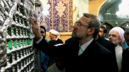 وداع با پیکر شهیدان لاریجانی در حرم مطهر حضرت فاطمه معصومه(س)