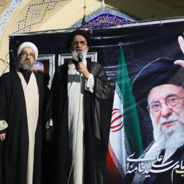 ایستادگی ملت ایران معادلات جهانی را تغییر داده است