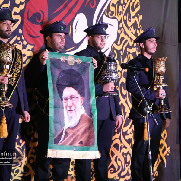 حضور خادمان حرم مطهر بانوی کرامت در میادین شهر مقدس قم