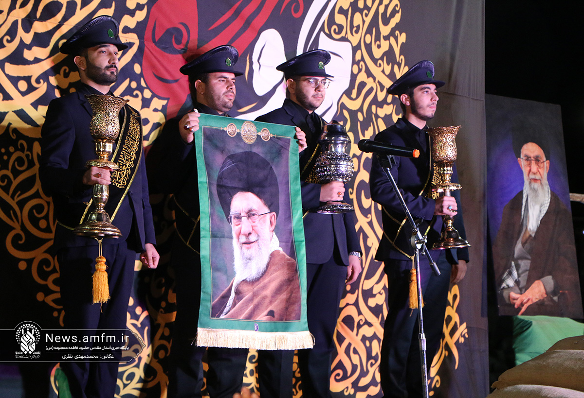 حضور خادمان حرم مطهر بانوی کرامت در میادین شهر مقدس قم