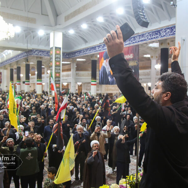عزاداری ظهر اربعین رهبر شهید انقلاب در حرم بانوی کرامت