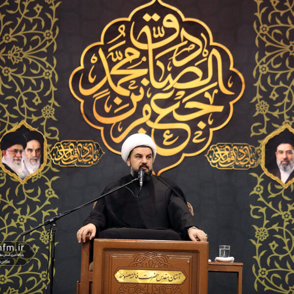 بصیرت و آگاهی، رمز توفیق در پیروی از امام و ولی است