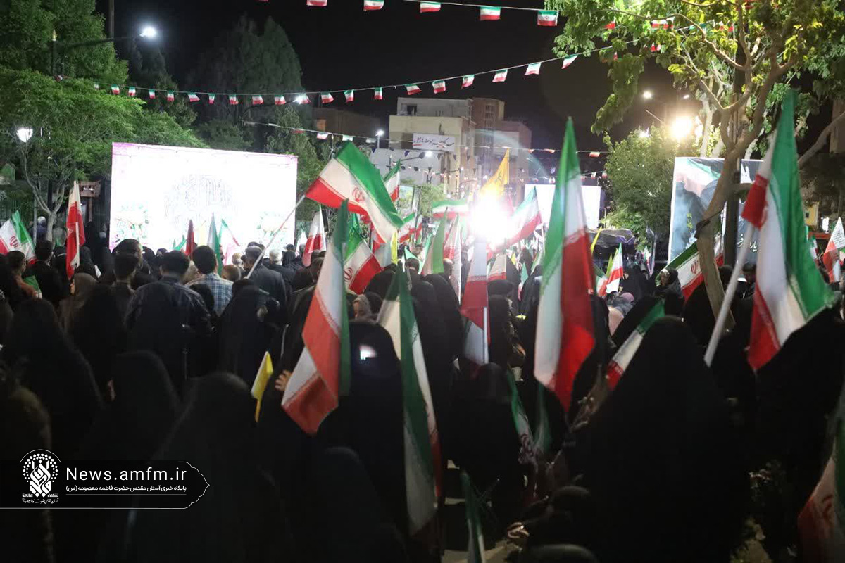 حضور سفیران کریمه اهلبیت(س) در اجتماع پرشور مردم سمنان حضور سفیران کریمه اهلبیت(س) در اجتماع پرشور مردم سمنان