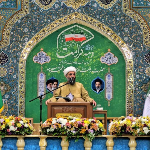 رهبر شهید انقلاب خود را شاگرد مکتب حضرت معصومه(س) می‌دانستند