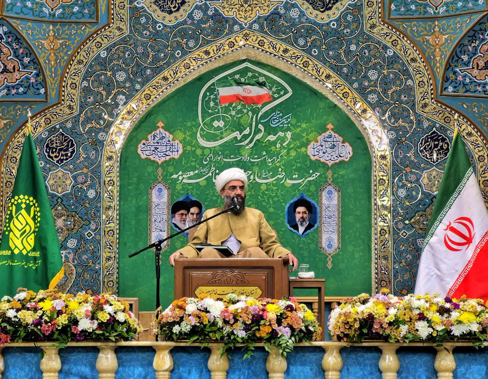 رهبر شهید انقلاب خود را شاگرد مکتب حضرت معصومه(س) می‌دانستند