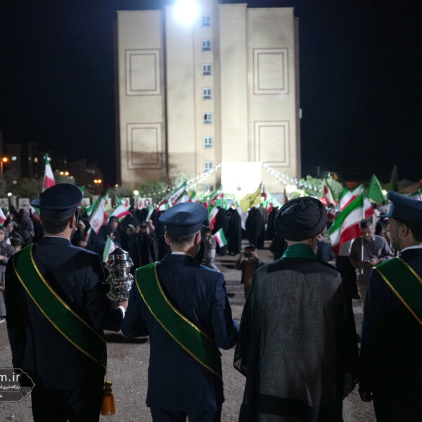 حضور سفیران کریمه اهل‌بیت(س) در تجمع مردمی پردیسان قم