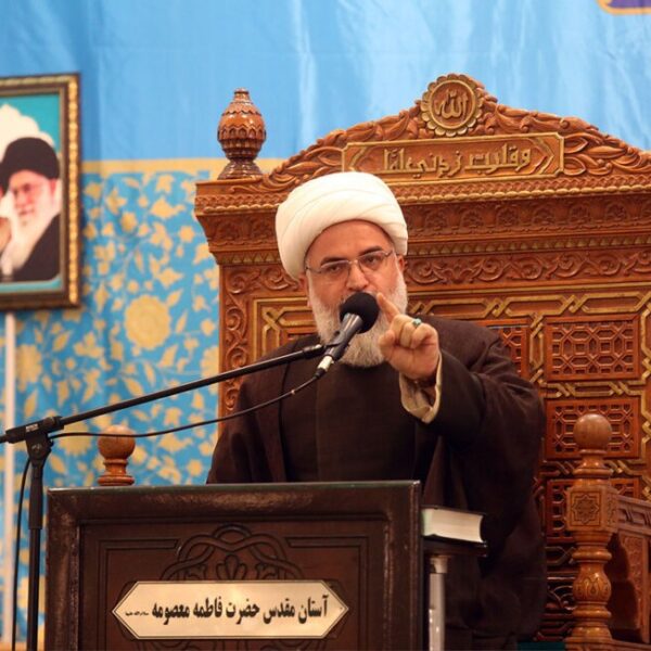 اسراف، همراهی با شیطان است