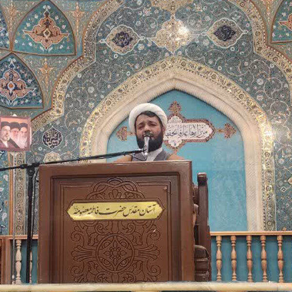 کسی که به درگاه خداوند دعا نکند مستکبر است