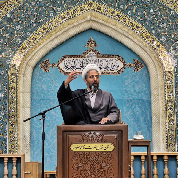 رضایت امام ملاک ارزشمندی انسان است