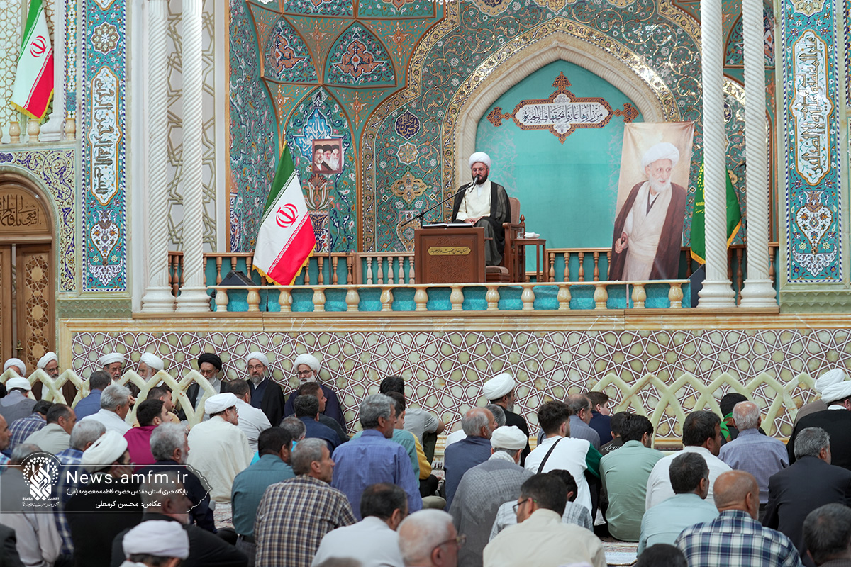 بزرگداشت آیت الله بهجت در حرم حضرت فاطمه معصومه (س)