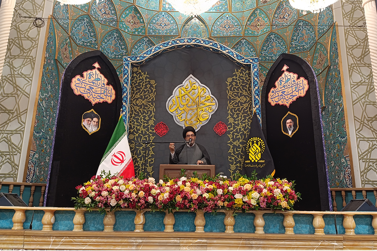 شبکههای معاند سه شیفت کار میکنند تا ذهن مردم را منحرف کنند شبکههای معاند سه شیفت کار میکنند تا ذهن مردم را منحرف کنند