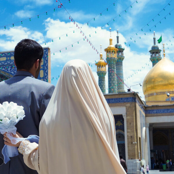 میزبانی اتاق عقد حرم بانوی کرامت از 90 زوج جوان در روز ازدواج + تصاویر