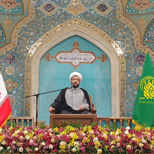 ازدواج درهای رحمت الهی را به سوی زوجین می گشاید