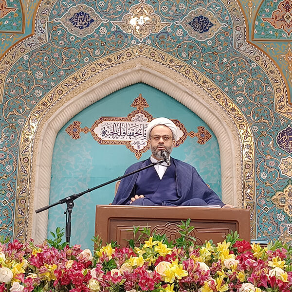 برای ازدواج ایمان باید ملاک باشد نه ثروت و ظواهر دنیوی