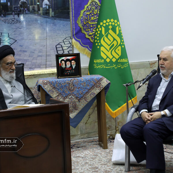 تقابلی میان ایرانی بودن و اسلامی بودن وجود ندارد