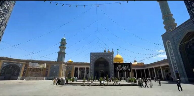 حال‌وهوای دل‌انگیز حرم مطهر بانوی کرامت در روز شهادت امام پنجم