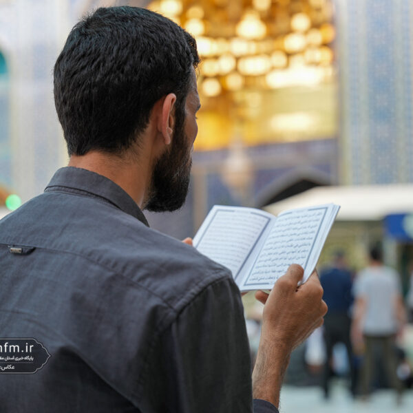 حال‌وهوای زائران حرم مطهر بانوی کرامت در دعای عرفه