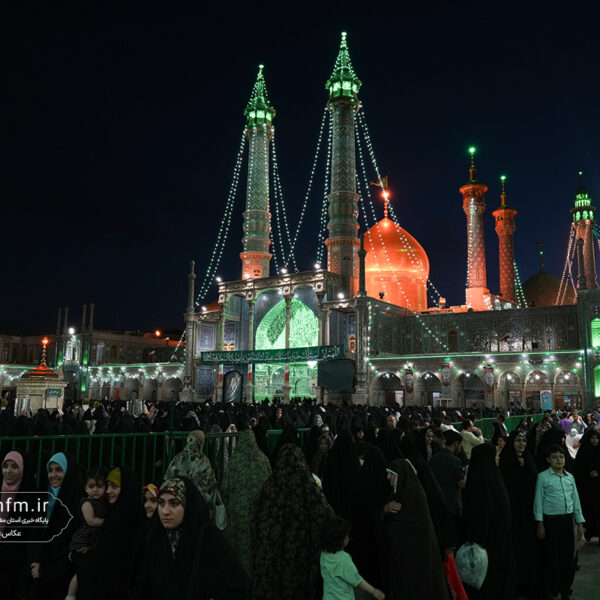 حال‌وهوای زائران حرم حضرت معصومه(س) در شب عید سعید قربان