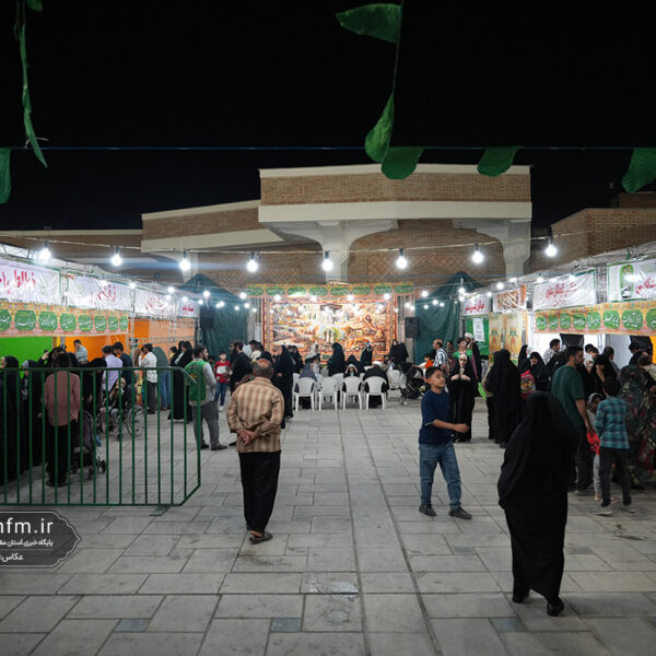برپایی نمایشگاه «غدیر» در حرم بانوی کرامت +تصاویر