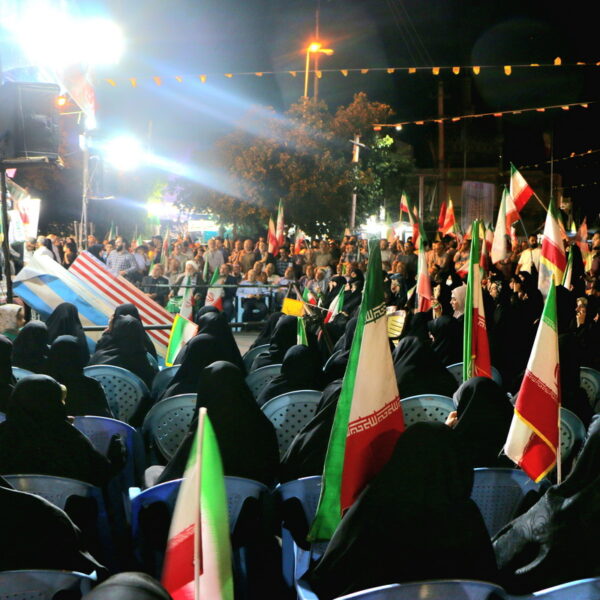 آیین باشکوه «بیعت با ولایت» در میدان جهاد قم