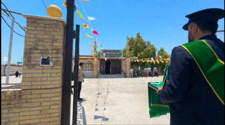 برپایی جشن غدیر مسجد چهارده معصوم(ع) بندرعباس با عطر خوش پرچم حرم بانوی کرامت