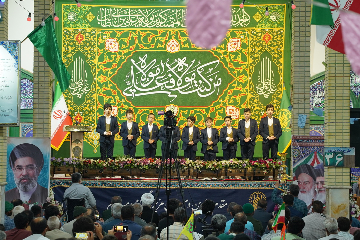 جشن غدیر و میلاد امام کاظم (ع) با حضور خادمان حرم بانوی کرامت در جعفریه قم