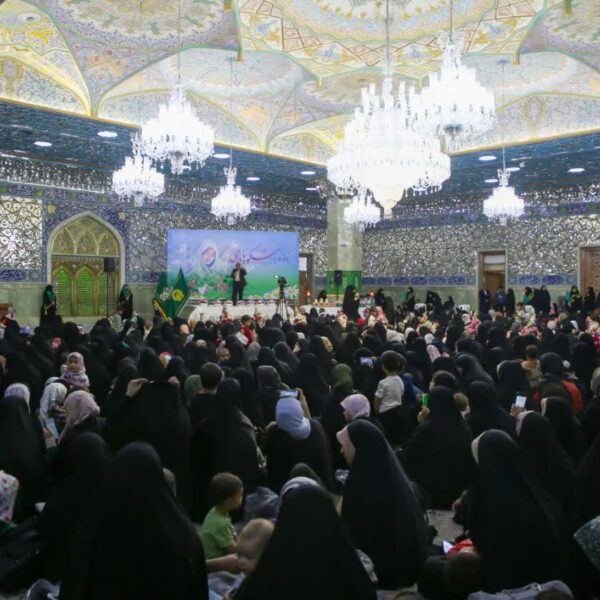 برپایی جشن «شکوه مادری» در حرم مطهر بانوی کرامت