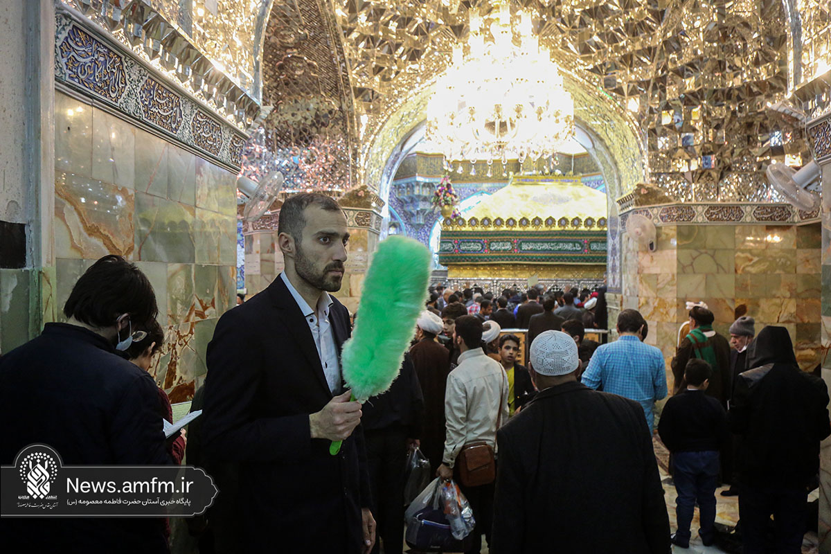 از ورودی‌های حرم بانوی کرامت تا روضه منوره؛ خدمت‌رسانی خادمان انتظامات به زائران حرم