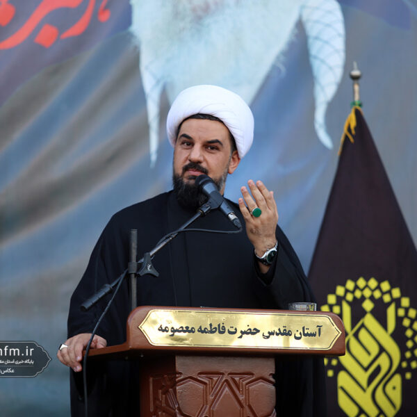 هدف از گریه بر امام حسین(ع) همراهی با امام است