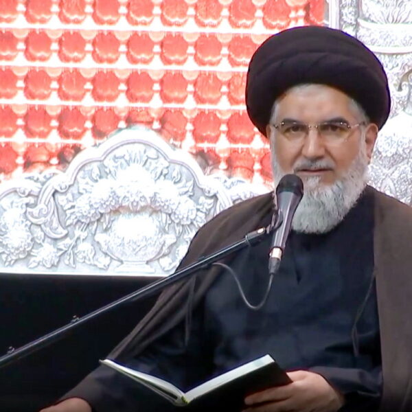 بصیرت، شرط ماندگاری در مسیر حسینی است
