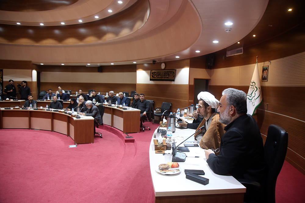 ضرورت الگوگیری از مدل اربعین برای برگزاری مراسم تشییع رهبر شهید انقلاب