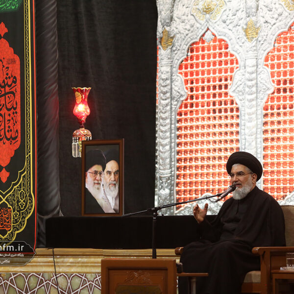 کسی که آرزوی کربلا دارد محبوب خداست