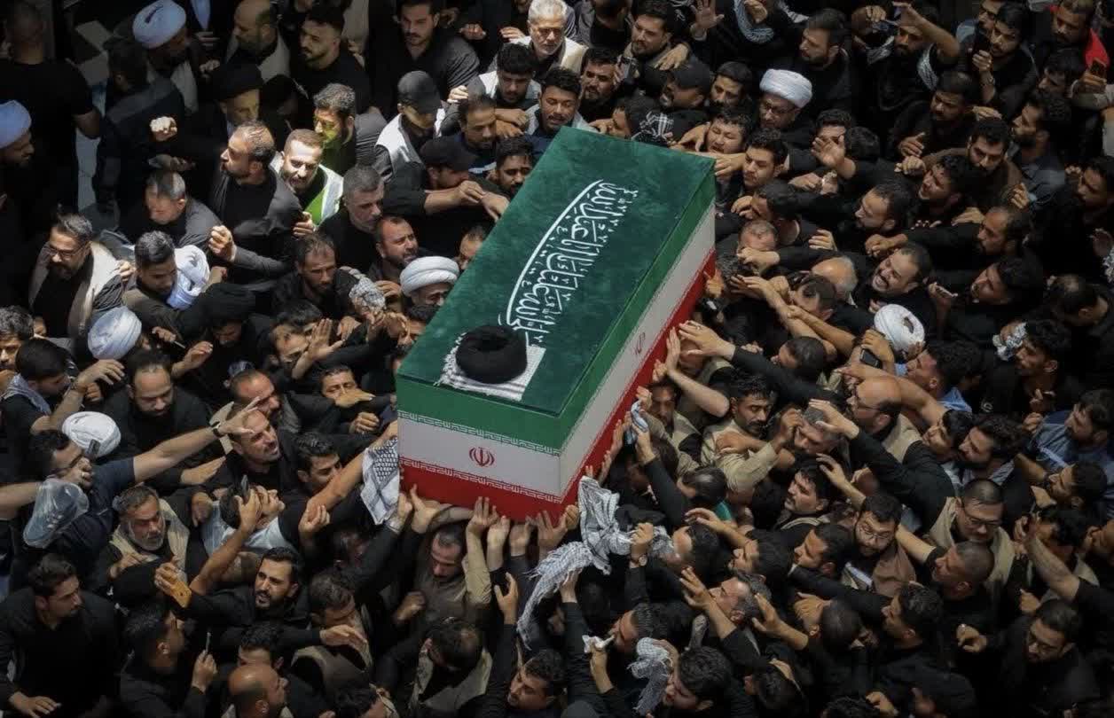 لحظاتی از وداع تاریخی مردم قم با رهبر شهید ایران