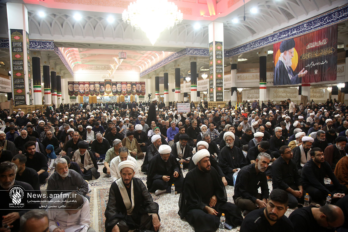 سومین شب بزرگداشت رهبر شهید انقلاب در حرم کریمه اهل‌بیت(س)