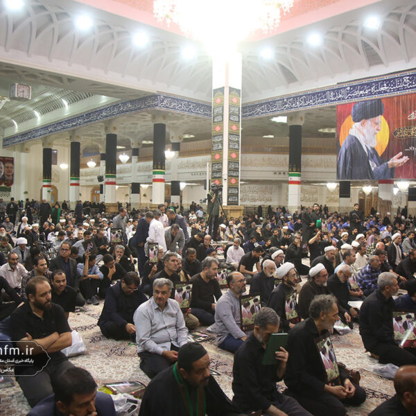 بزرگداشت رهبر شهید انقلاب از سوی قوای سه‌گانه در حرم بانوی کرامت