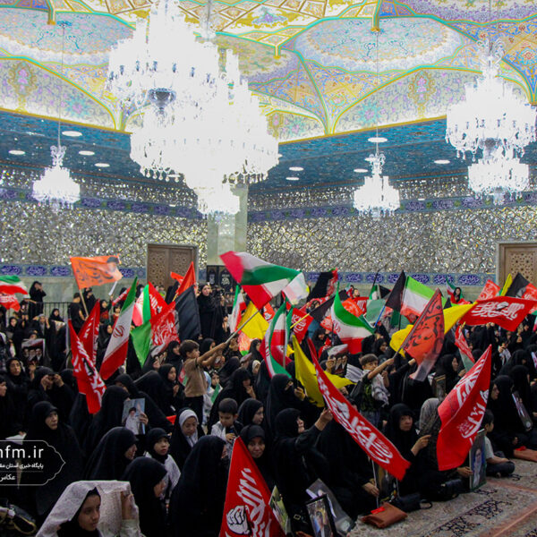 عزاداری بانوان افغانستانی برای قائد شهید امت در حرم بانوی کرامت
