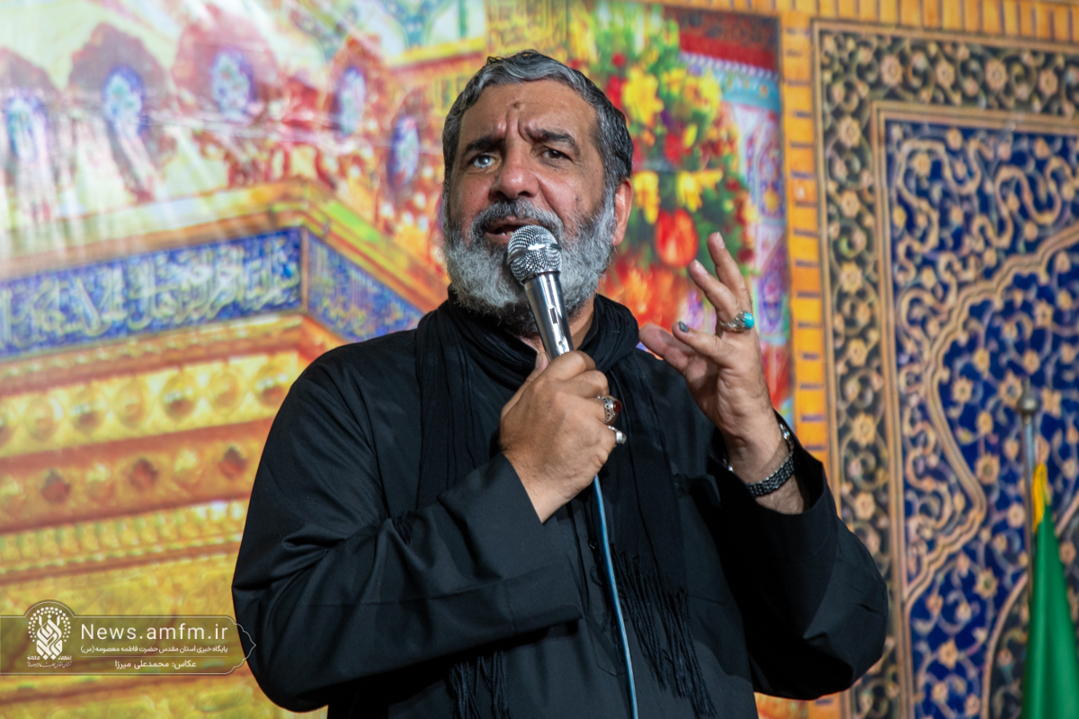 خونخواهی رهبر شهید ادامه راه خونخواهی امام حسین(ع) است خونخواهی رهبر شهید ادامه راه خونخواهی امام حسین(ع) است