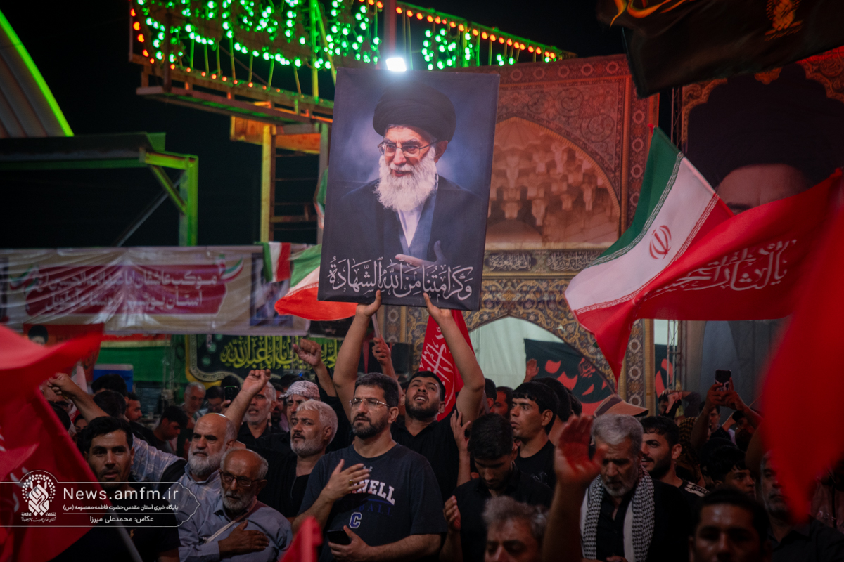 تجمع ضدآمریکایی زائران اربعین در عمود ۱۰۸۰ طریق الحسین (ع)