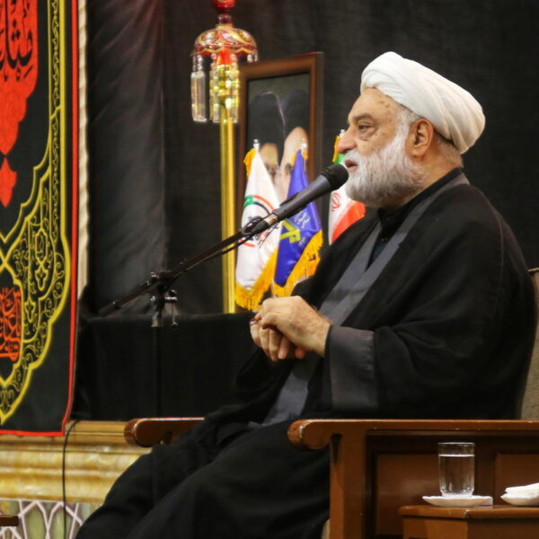 محبت امام حسین(ع) منشأ همه خیرات الهی است