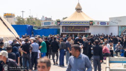 زائران عزادار در روز ۲۸ صفر مهمان سفره بانوی کرامت شدند