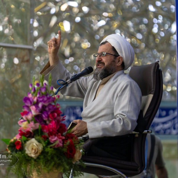خبرنگاران اجازه ندهند روایت‌های دروغ دشمن جای حقیقت را بگیرد