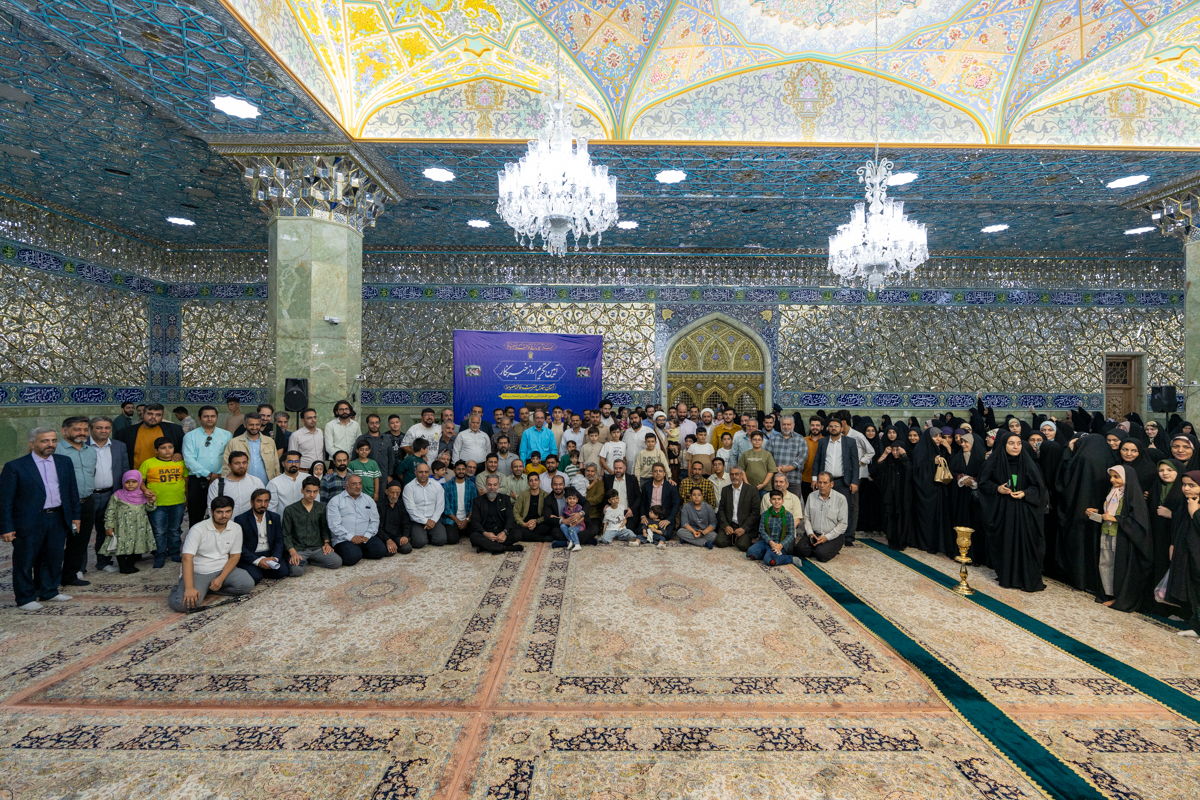 آیین غبارروبی حرم بانوی کرامت به مناسبت بزرگداشت روز خبرنگار
