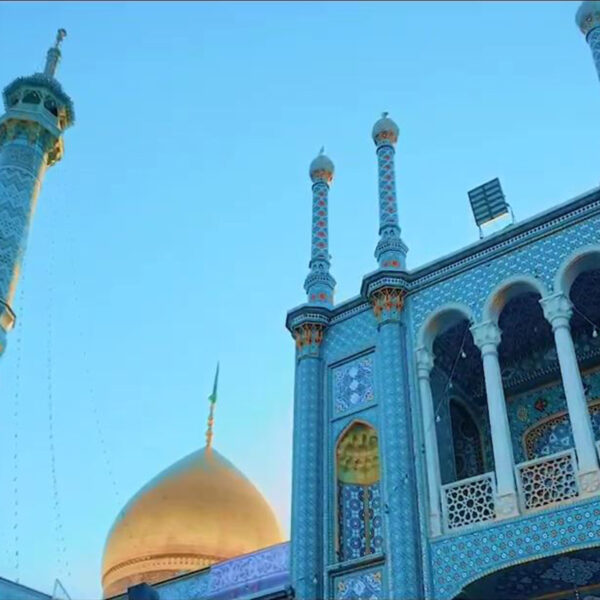 در این حرم چیزی ندیدم غیرِ زیبایی