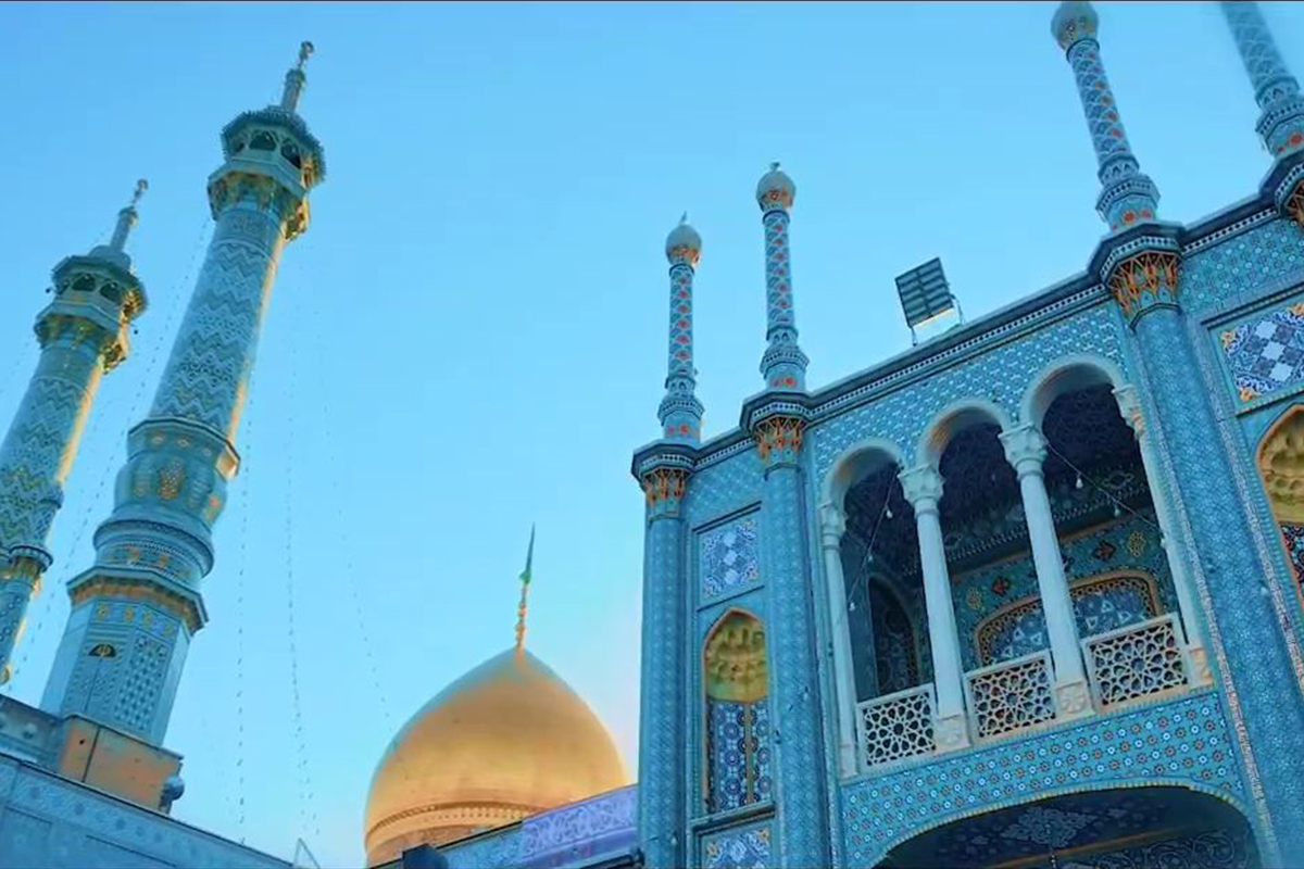 در این حرم چیزی ندیدم غیرِ زیبایی