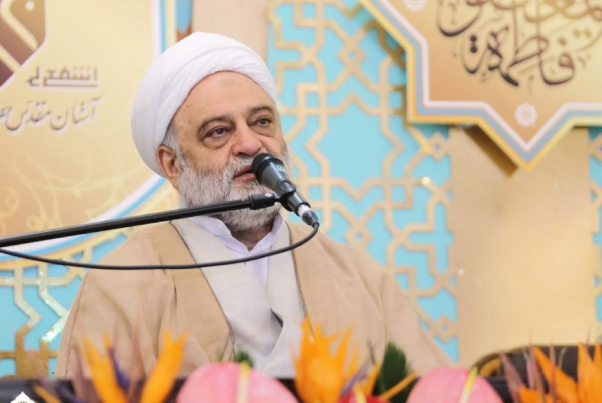 خودشناسی مقدمه شناخت خدا و عالم هستی است