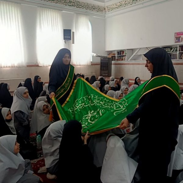 حضور خادمان آستان مقدس کریمه اهل بیت(س) در مدارس دخترانه قم