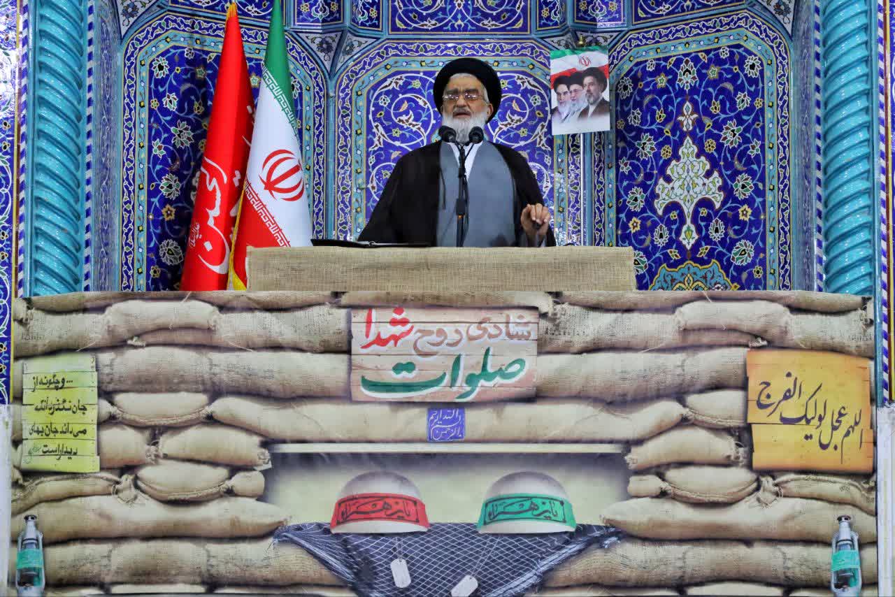 تقدیر امام جمعه قم از مواضع رئیسجمهور در سازمان ملل تقدیر امام جمعه قم از مواضع رئیسجمهور در سازمان ملل