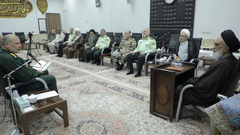 فرماندهان نظامی استان قم با آیت‌الله سعیدی دیدار کردند