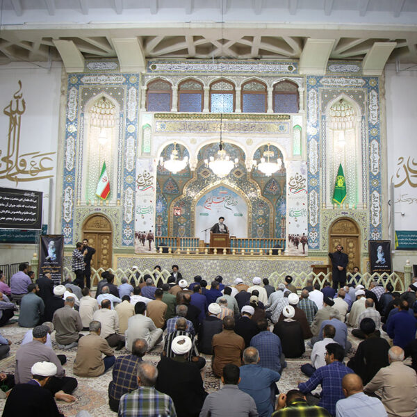نگاهی متفاوت به مراسم بزرگداشت آیت‌الله العظمی شبیری زنجانی در حرم بانوی کرامت